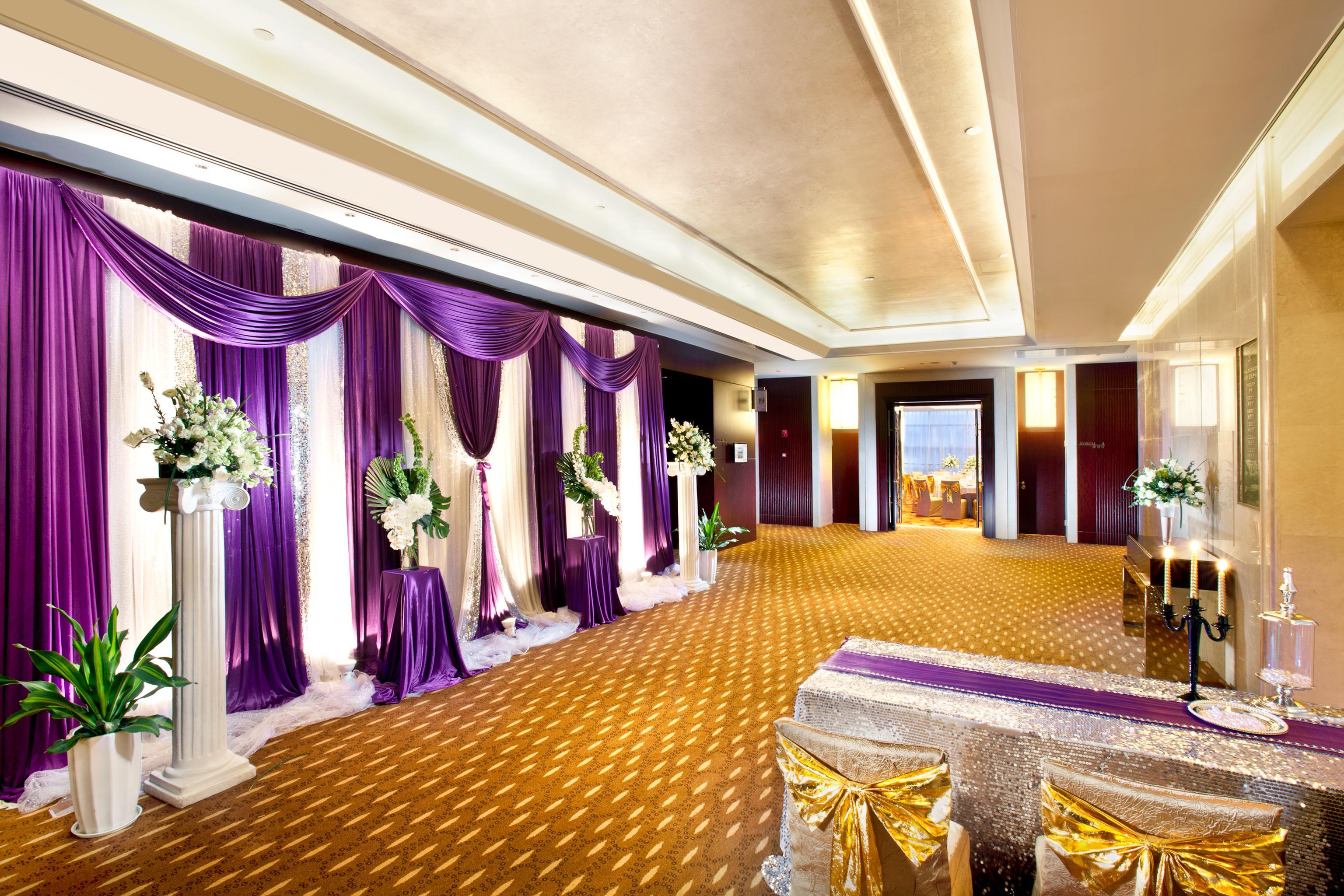 Regal Plaza Hotel & Residence Waigaoqiao Shanghai Exterior photo