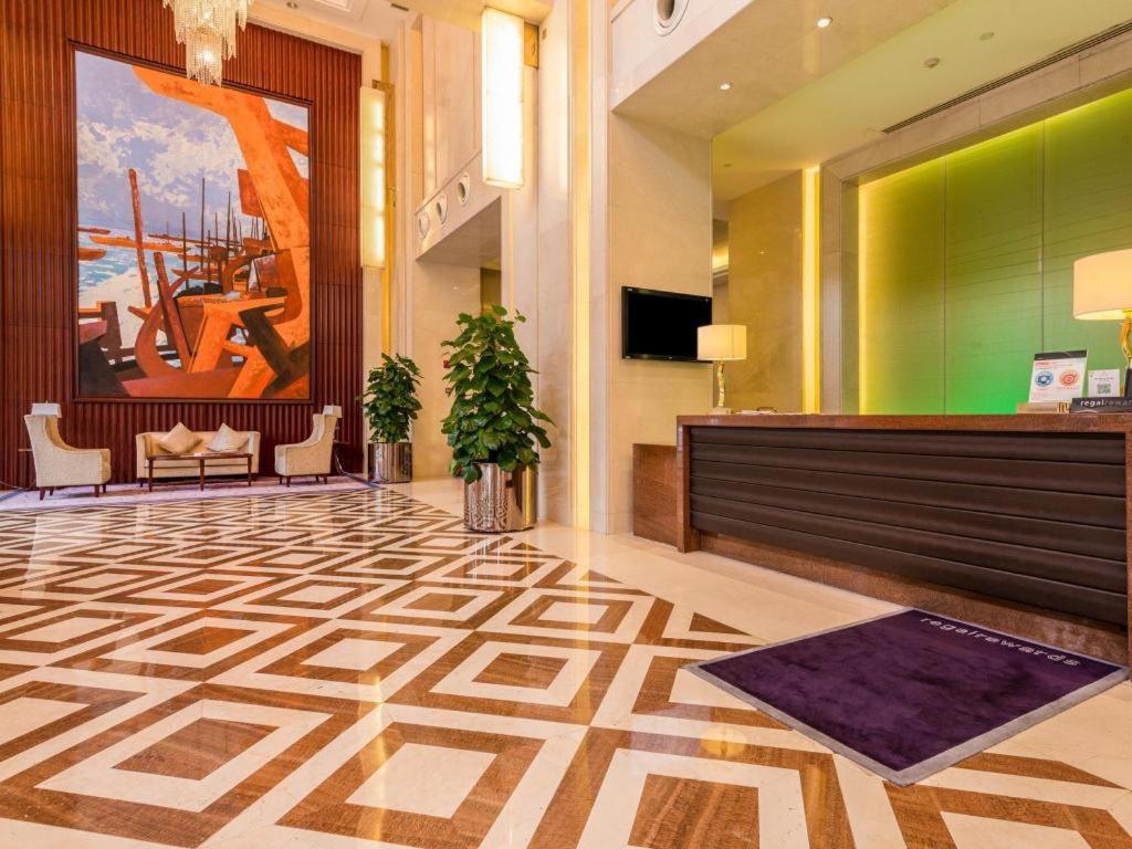 Regal Plaza Hotel & Residence Waigaoqiao Shanghai Exterior photo