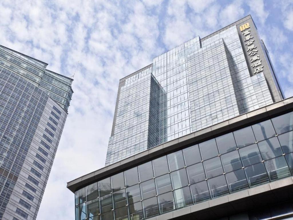 Regal Plaza Hotel & Residence Waigaoqiao Shanghai Exterior photo