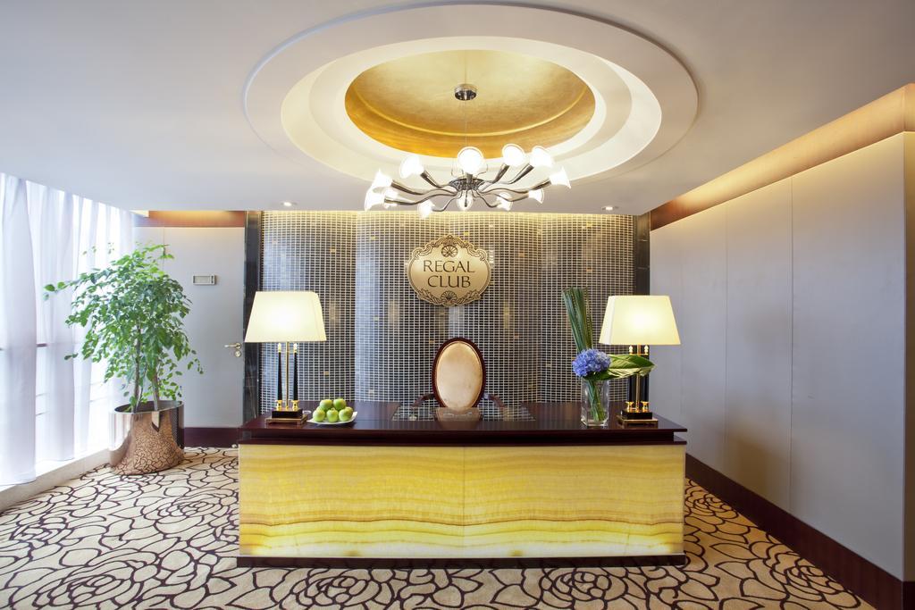 Regal Plaza Hotel & Residence Waigaoqiao Shanghai Exterior photo