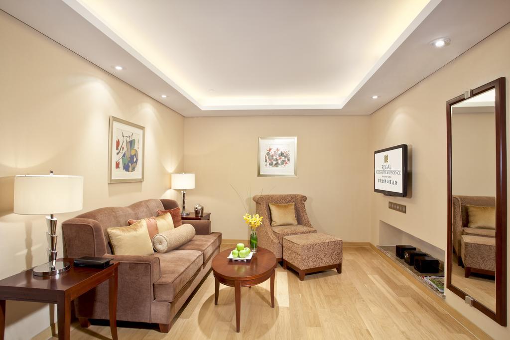 Regal Plaza Hotel & Residence Waigaoqiao Shanghai Exterior photo